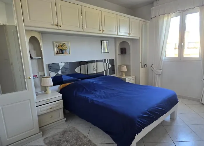 Bright With Terrace In Saint-raphael Saint-Raphaël